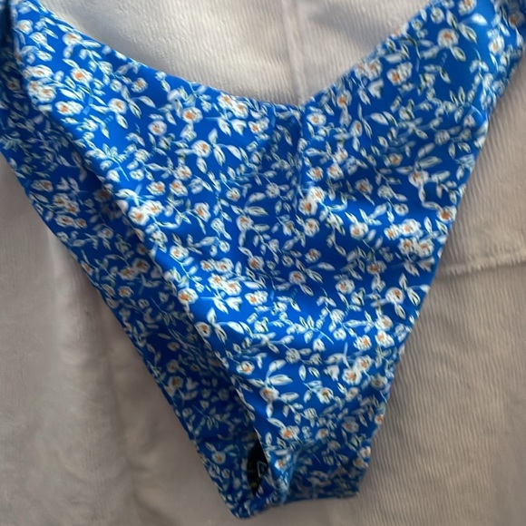 NWTS! ZAFUL Underwire Bikini Floral High Cut Bikini Set V-Wired - Picture 6 of 8